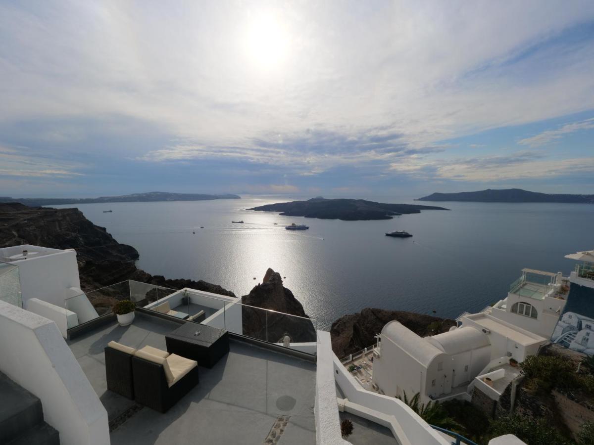 Neoklassiko Koukouli Fira  Exterior photo